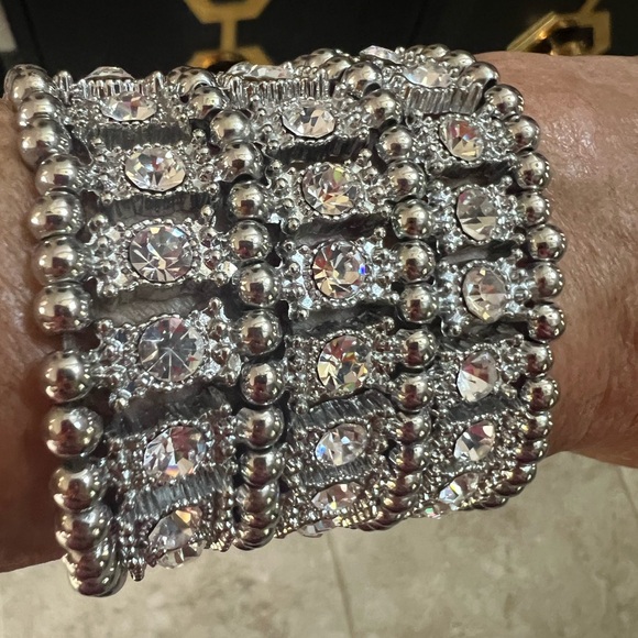 Jewelry - Elegant Silver Crystal Bracelet